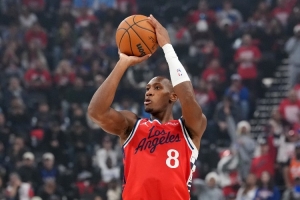 稳住局势！勇士连续追分仅差4分 邓恩底角命中止血三分球