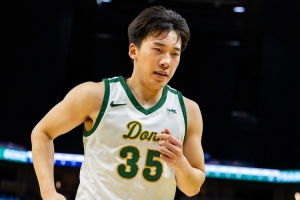 旧金山大学主帅：王俊杰是球队的关键球员 他会找回状态