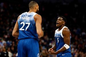 戈贝尔谈华子“战术执行”言论：问题不在战术 在于是否有紧迫感