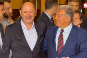 每体：西班牙足协主席卢赞造访巴萨下榻酒店，拉波尔塔陪同