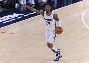 莫兰特生涯至今场均22分7助攻 NBA历史仅8人能做到！