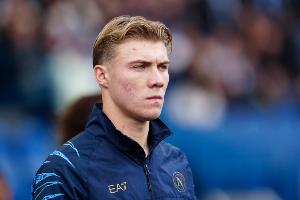 霍伊伦谈错失进球机会：我的左脚处理得不够好，本可以做得更好