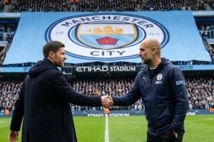 恢复自由身！记者：曼城有意阿隆索，将其视为瓜帅离队后接班人选