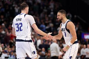 弗拉格：小时候我就看着克莱的比赛长大 我小时候是勇士球迷