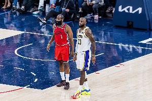 哈登谈生涯持久：詹杜库威我仍能打出高水平 你无法理解这有多难