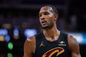 难阻失利！莫布里11中6拿到15分9板8助2断3帽 正负值-11