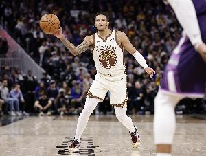 差太多了！勇士上半场三分31中13&命中率42% 开拓者三分18中3