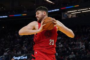 联盟前列！开拓者晒克林根本赛季护筐数据：统治禁区掌控比赛节奏