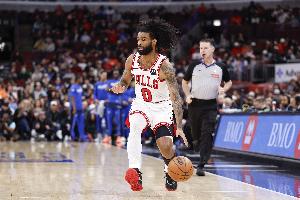 想寻求3000万年薪！美记：公牛愿意在合适价格下交易科比·怀特