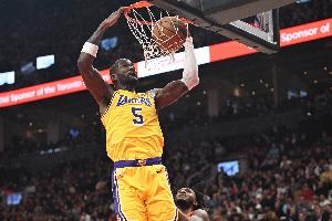 没有艾顿和海斯两位中锋？雷迪克：你只能接受现实 尽力而为