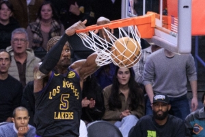 键盘侠|湖人变成防守强队？👻艾顿随机决定今晚变身巅峰尤因