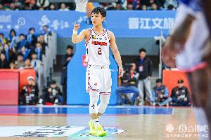 躺赢一把！徐杰8中2拿到7分出现4失误 三分4中1