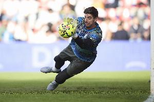 库尔图瓦：伯纳乌球迷可以自由表达观点，如果他们支持我们会更好