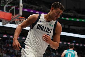 克里斯蒂：德怀特·鲍威尔总是做正确的事 能他并肩作战是享受