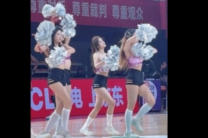 动感青春！媒体人晒广州男篮主场啦啦队的舞蹈表演视频