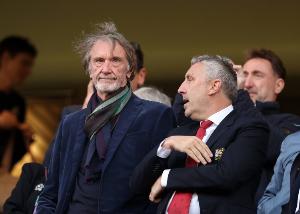 足球金融专家：为应对比赛日收入减少，曼联可能再次提高票价