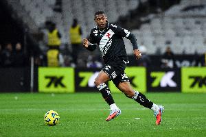 记者：拉扬将以总价3030万英镑转会伯恩茅斯，周一进行体检