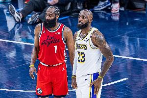 得分、助攻和抢断均进入历史前20的球员：哈登、詹姆斯、威少