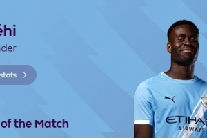 1关键传球+传球成功率93.1%，格伊当选曼城2-0狼队一役全场最佳