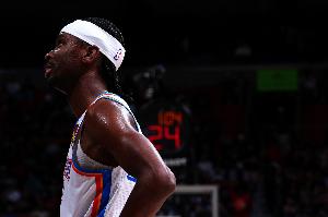 戴格诺特：亚历山大的成功没有以牺牲球队或队友为代价