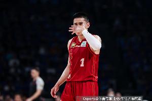 靠谱火力！陈盈骏半场7中5拿到12分4助 正负值+8