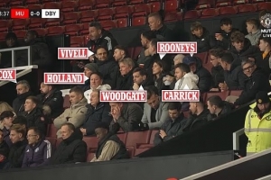 鲁尼谈出糗：穿运动服去看儿子的梦剧场首秀，回家才发现是套睡衣