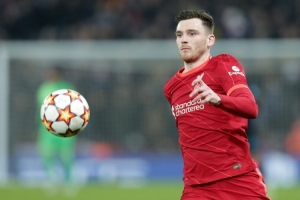 TA：热刺到夏窗还会考虑罗伯逊，现在球队缺乏经验及出球型中场