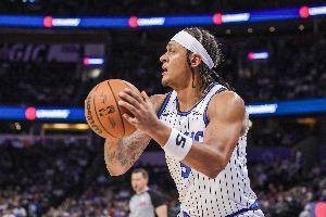 确实打了！班凯罗扑防送维金斯三罚 魔术挑战失败