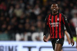 记者：莱奥近两个月受内收肌炎症困扰，但他坚持上场展现职业素养