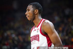 一个人打爆对面整队！迪亚洛首节9中8狂砍21分&个人就领先吉林9分