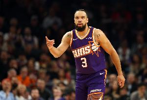 狄龙谈吃T：我跟裁判说假摔判罚尺度 他跟我说现在假摔判罚太少了