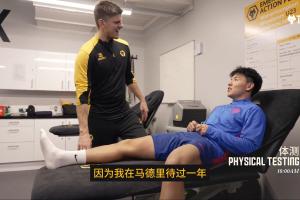 西语交流！狼队工作人员：你会说西语？徐彬：我在马德里待过1年