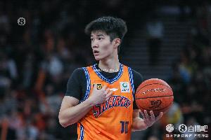 火力全开！偰李永炜10中8砍生涯新高26分 三分8中6