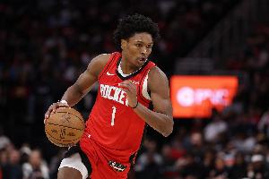 继续进化！阿门本场送9助攻且没有失误 创个人0失误场次助攻纪录