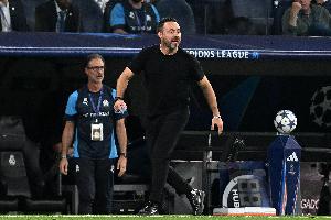 法媒：马赛与球迷团体会面以缓解危机，高层、德泽尔比和球员参会