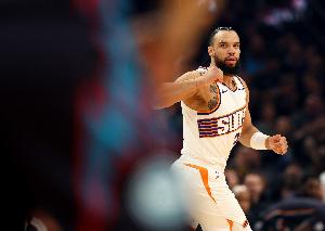 狄龙：我这场投丢了太多球 我们全明星之前要争取多赢