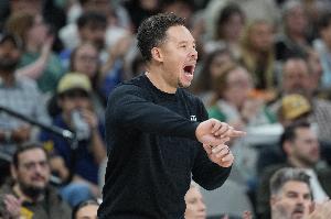 文班：不知有多少教练在生涯前1.5个赛季就执教全明星 为米奇高兴