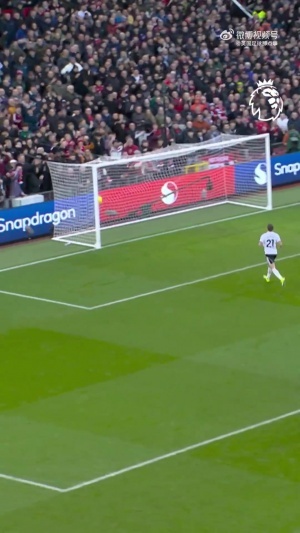 再看亿遍！卡塞米罗no look助攻太骚了