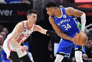 热记:热火为得字母或出希罗+韦尔+罗齐尔+年轻球员+2首轮+3互换