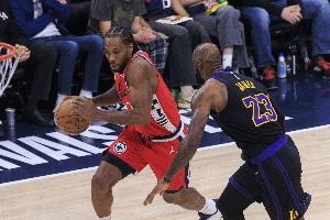 詹姆斯当然值得入选全明星 可以是荣誉提名 但绝不该是教练投票