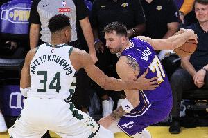 尴尬！Stein：根本没人把湖人当做字母争夺战的参与者 他们没筹码